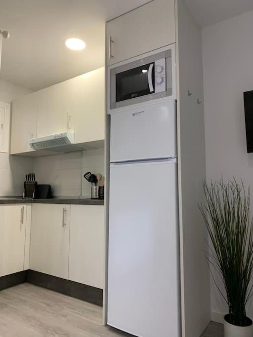 Apartamento Con Encanto Y Piscina Фуэнхирола Экстерьер фото